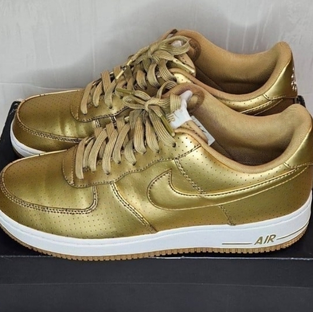 Nike Air Force 1